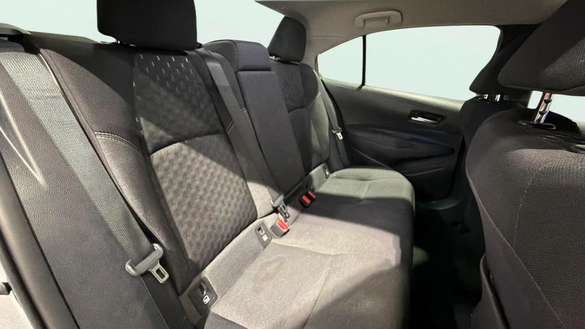Toyota Corolla 140H Style - foto 16