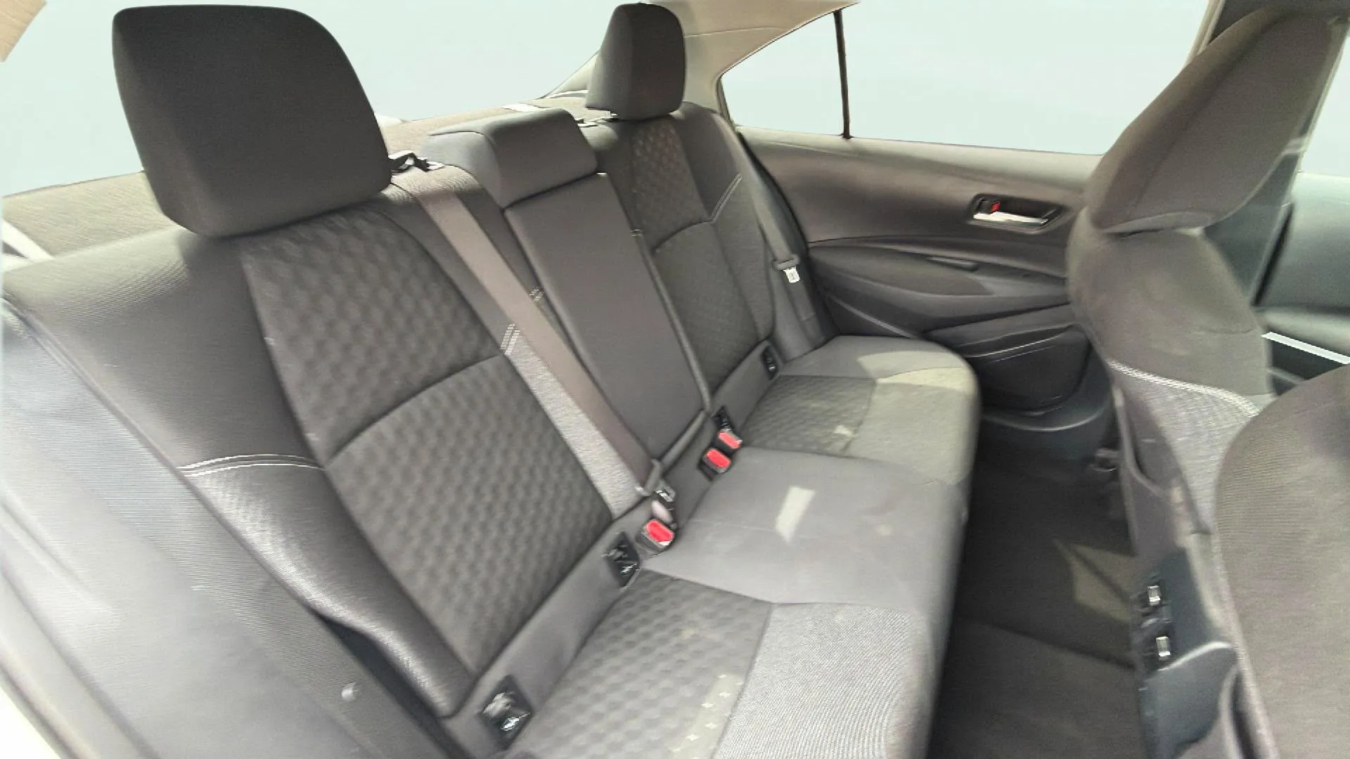 Toyota Corolla 140H Active Plus - foto 16