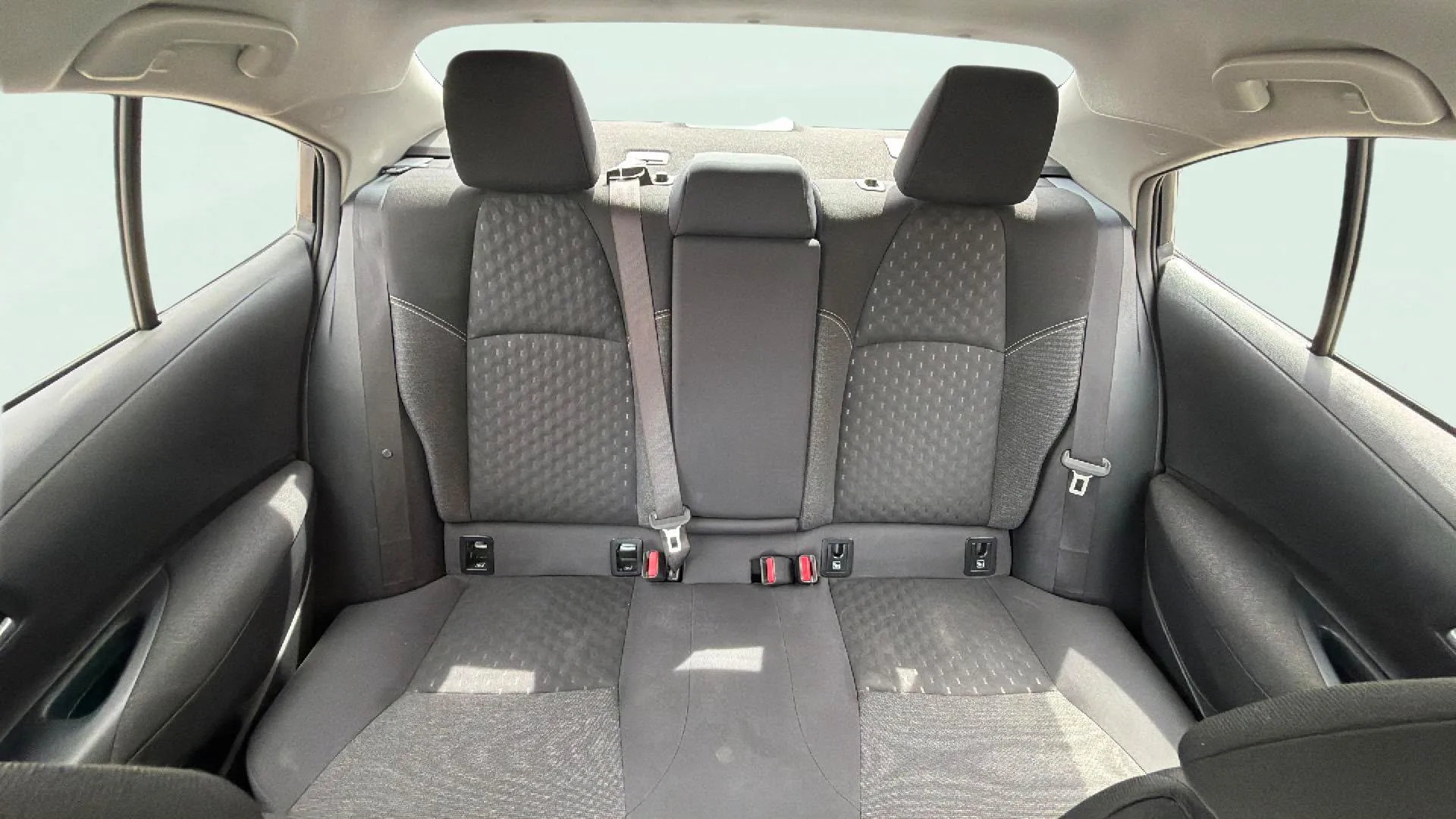 Toyota Corolla 140H Active Plus - foto 17