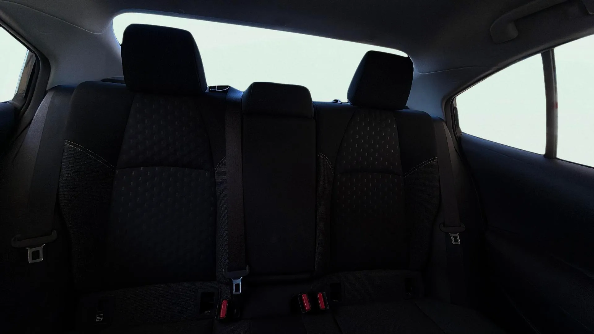 Toyota Corolla 140H Style - foto 11