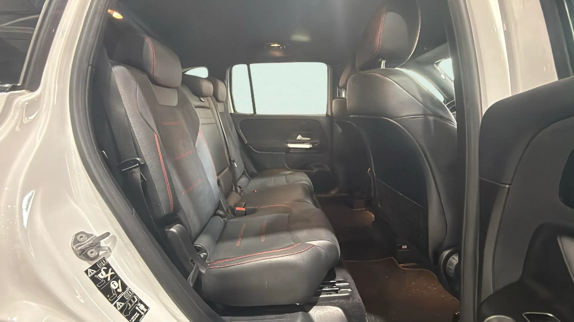 Mercedes-Benz GLB 1.3 GLB 200 DCT - foto 14