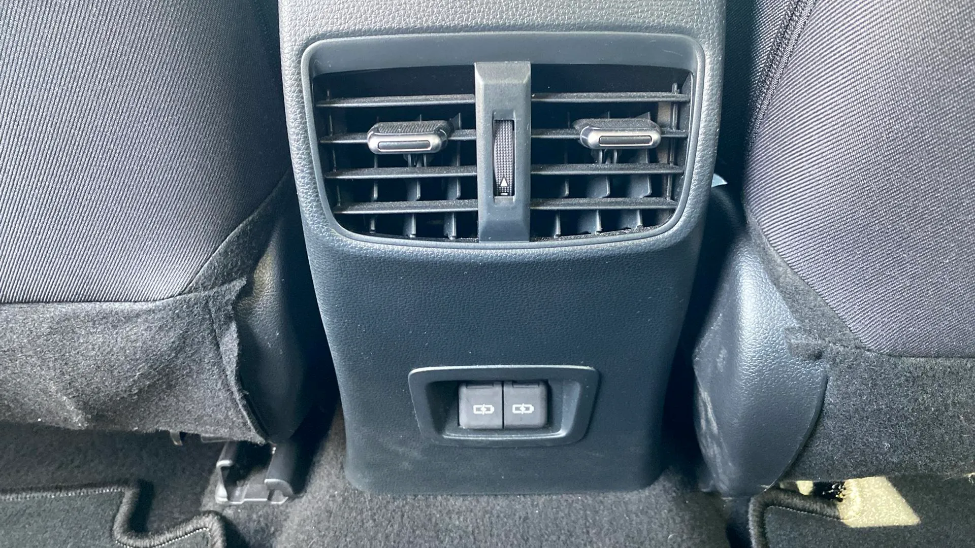 Toyota Corolla 140H Style - foto 25