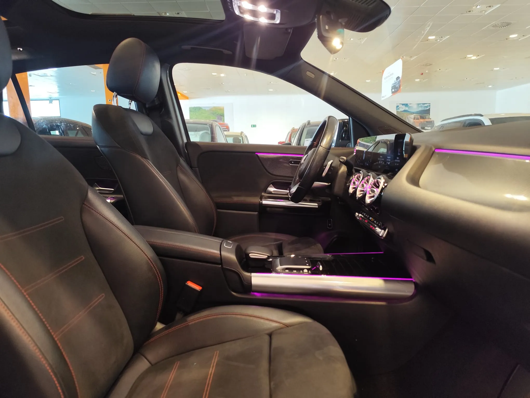 Mercedes-Benz GLA 200 - foto 20