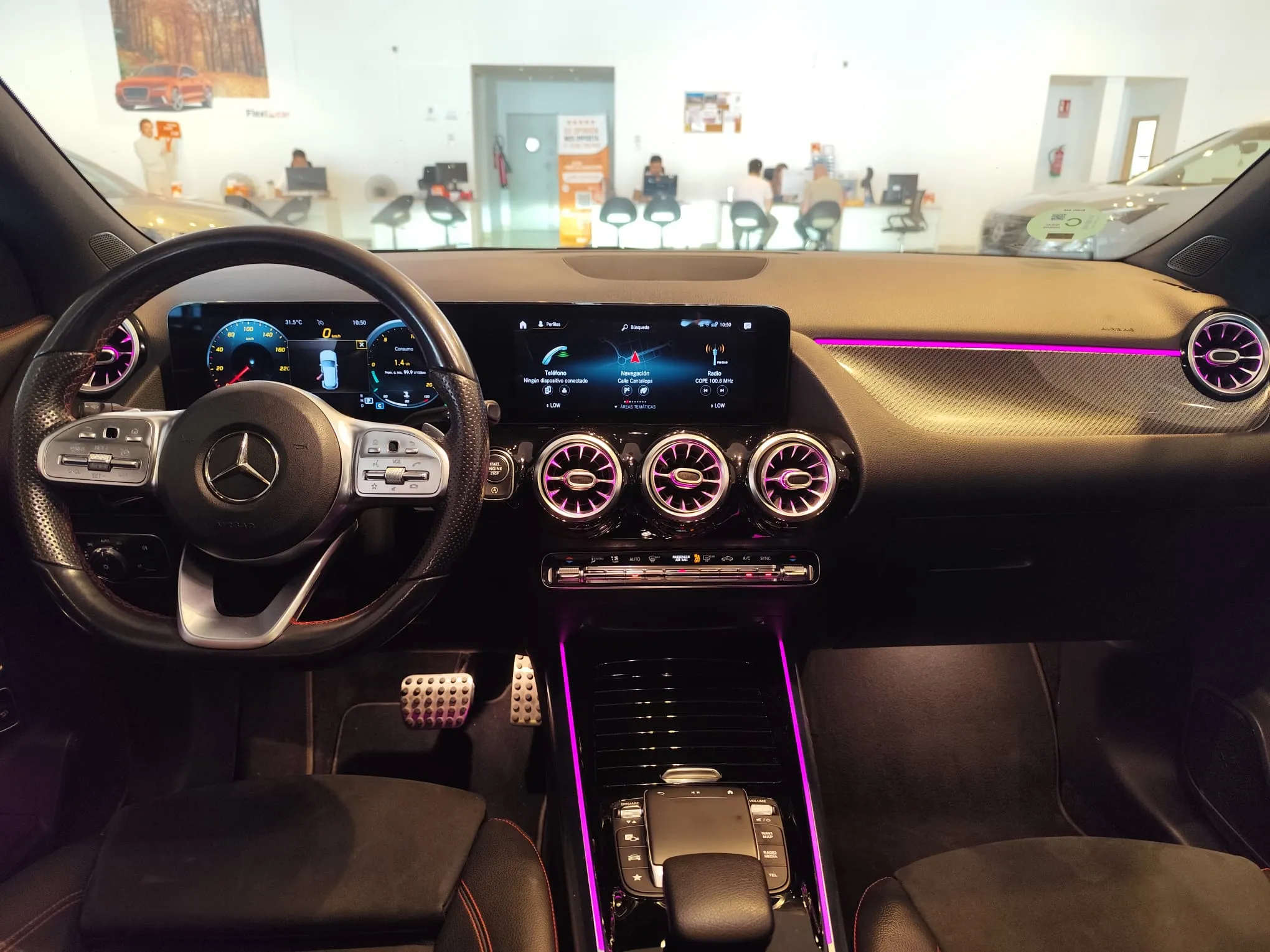 Mercedes-Benz GLA 200 - foto 18