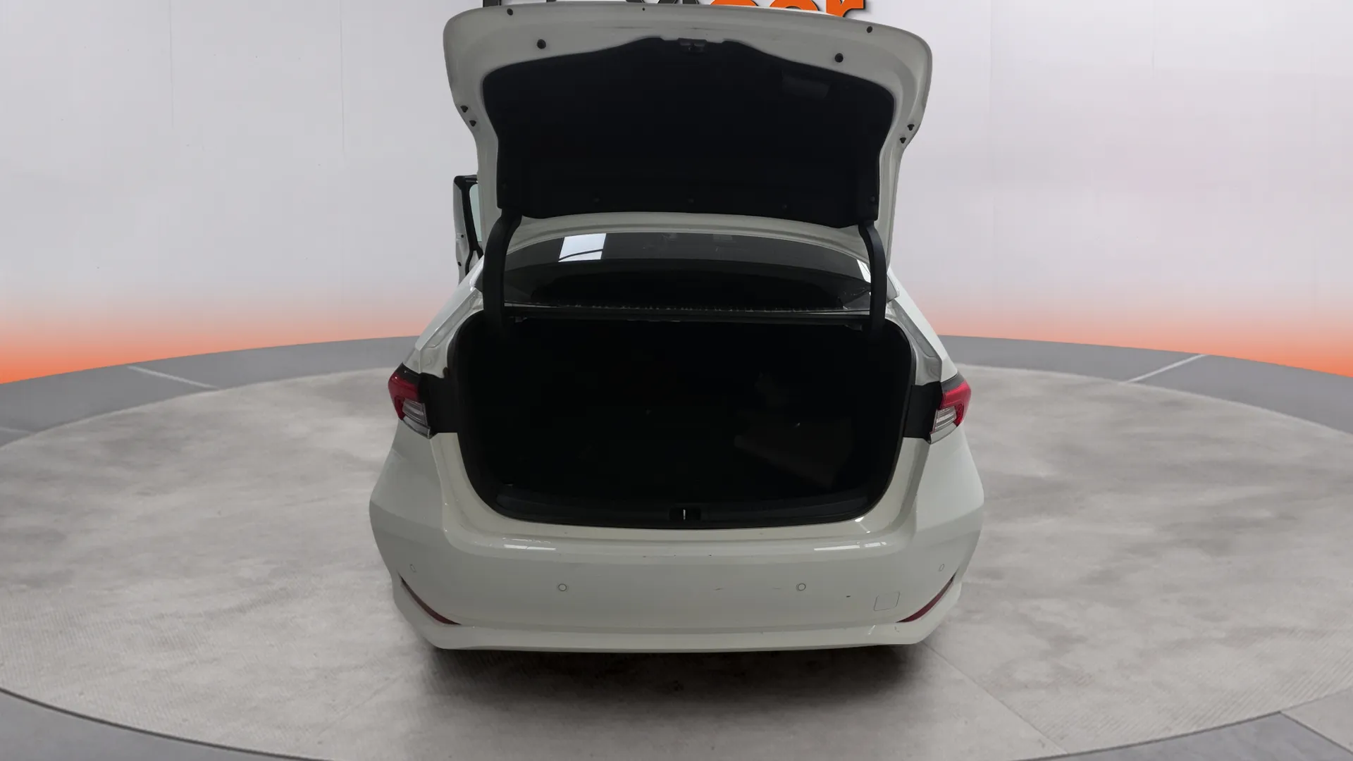 Toyota Corolla 140H Style - foto 9