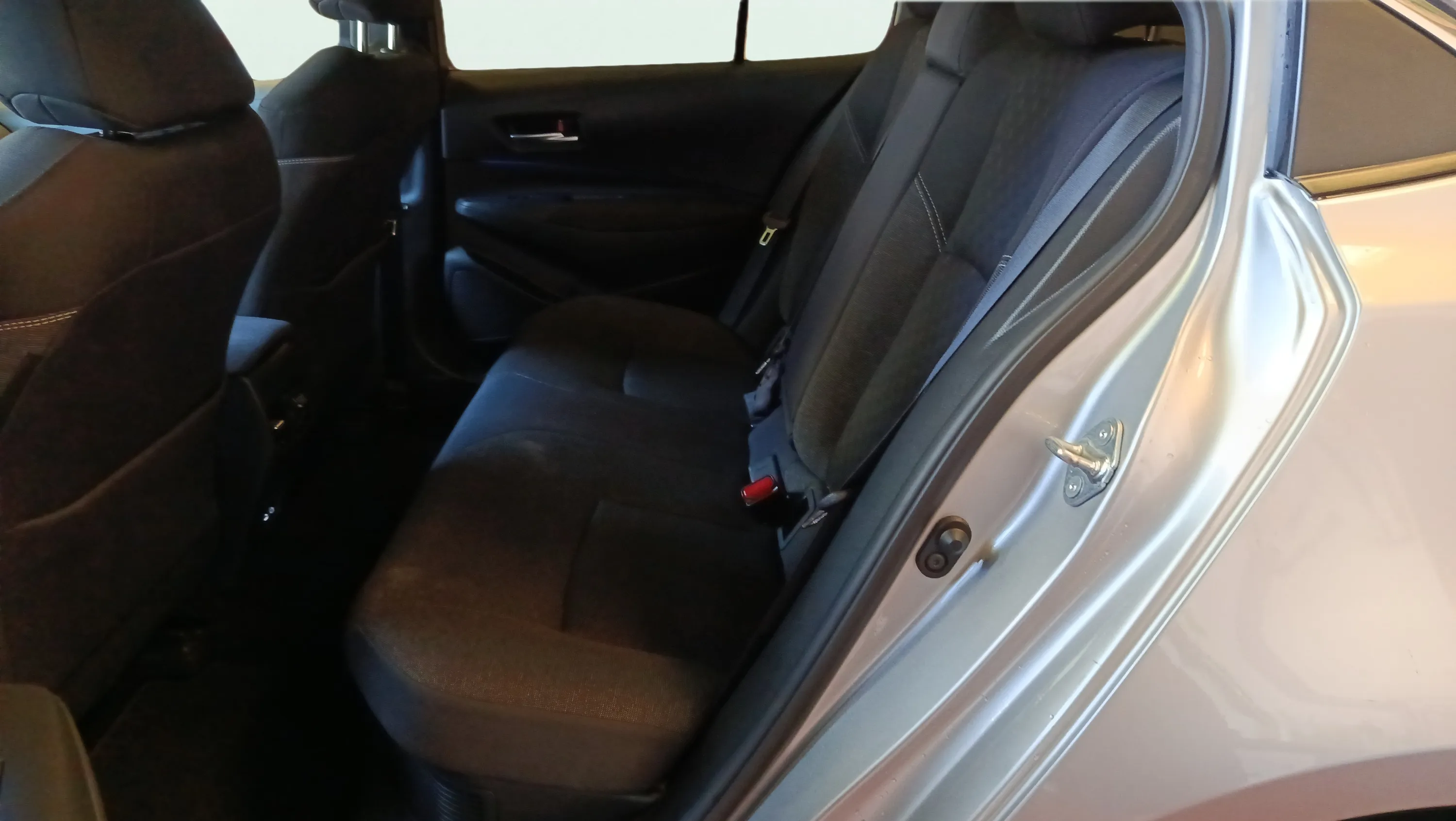 Toyota Corolla 140H Style - foto 12