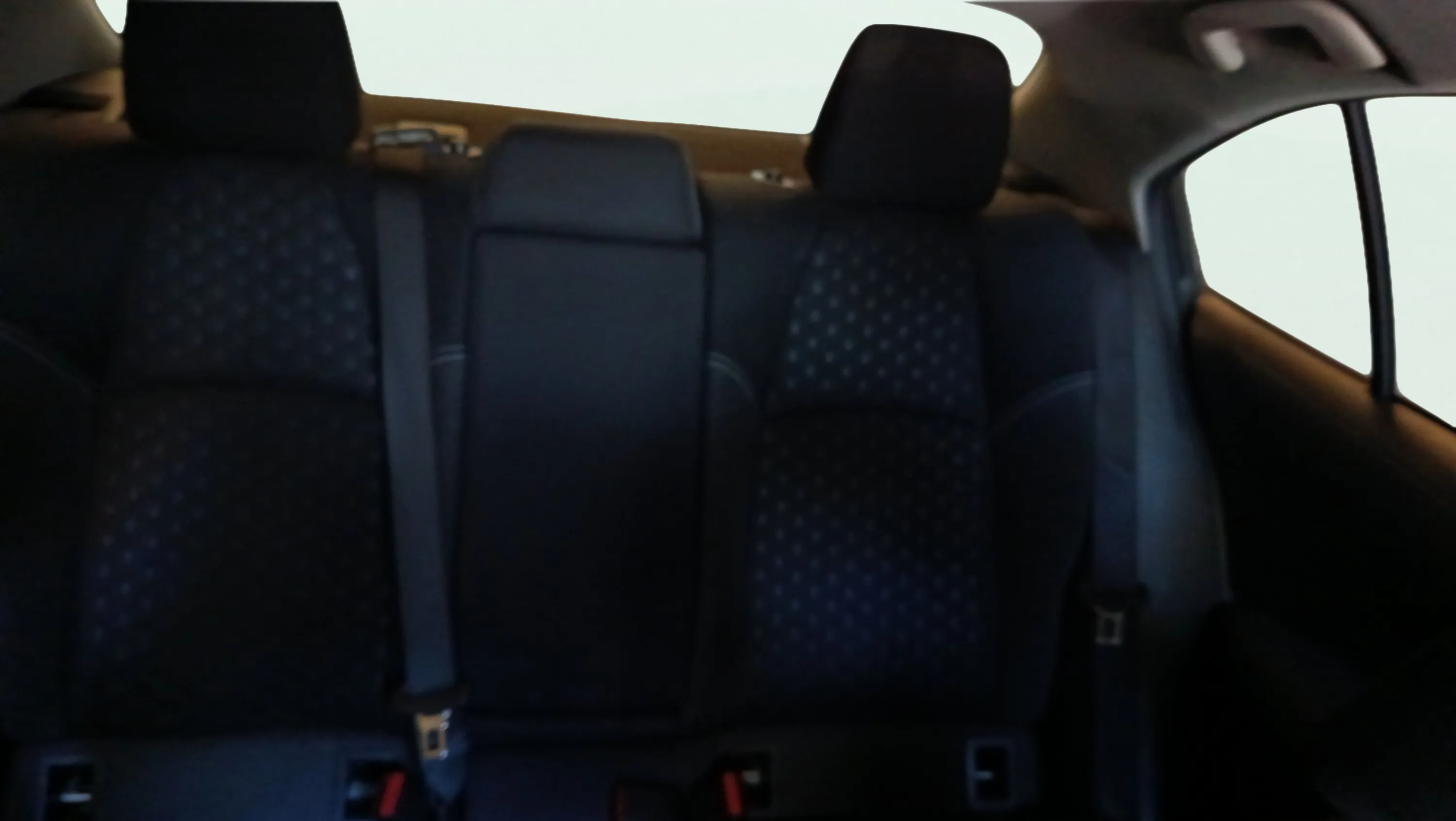 Toyota Corolla 140H Style - foto 14