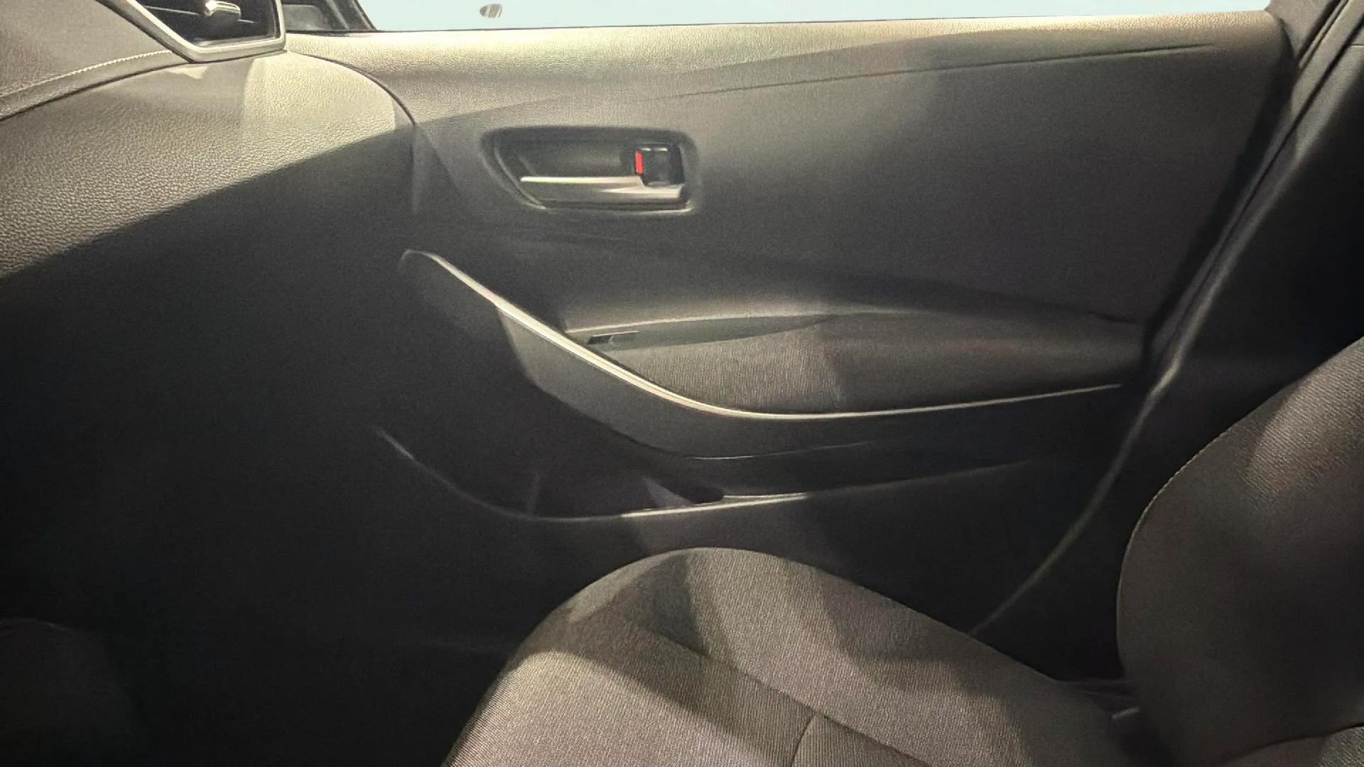 Toyota Corolla 140H Style - foto 17