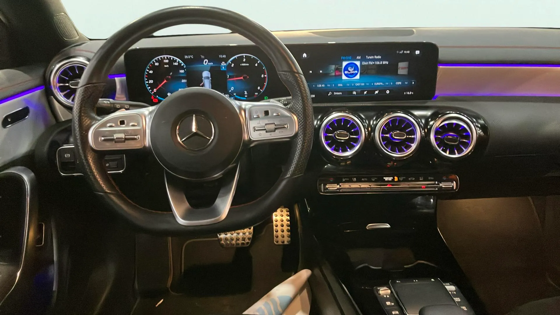 Mercedes-Benz CLA 200 D DCT Shooting Brake - foto 10