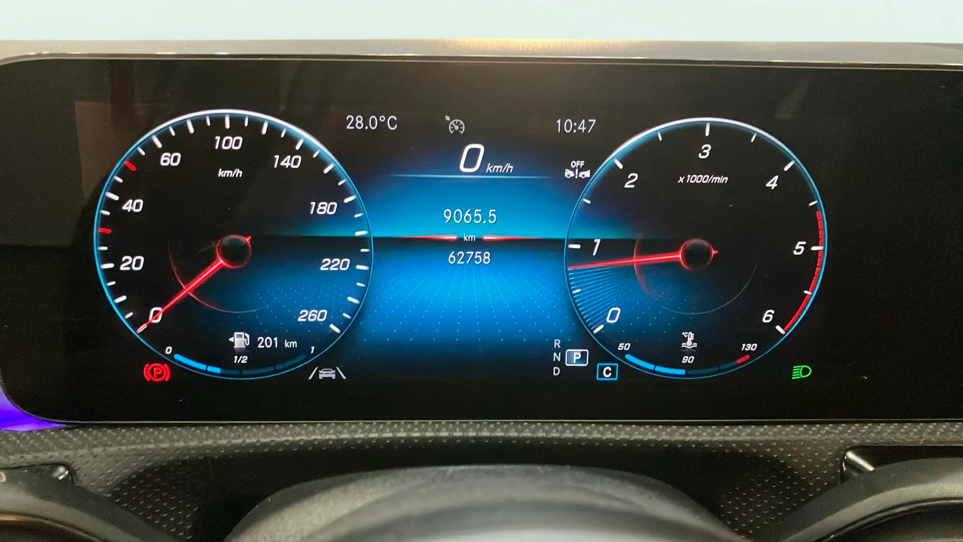 Mercedes-Benz CLA 200 D DCT Shooting Brake - foto 11