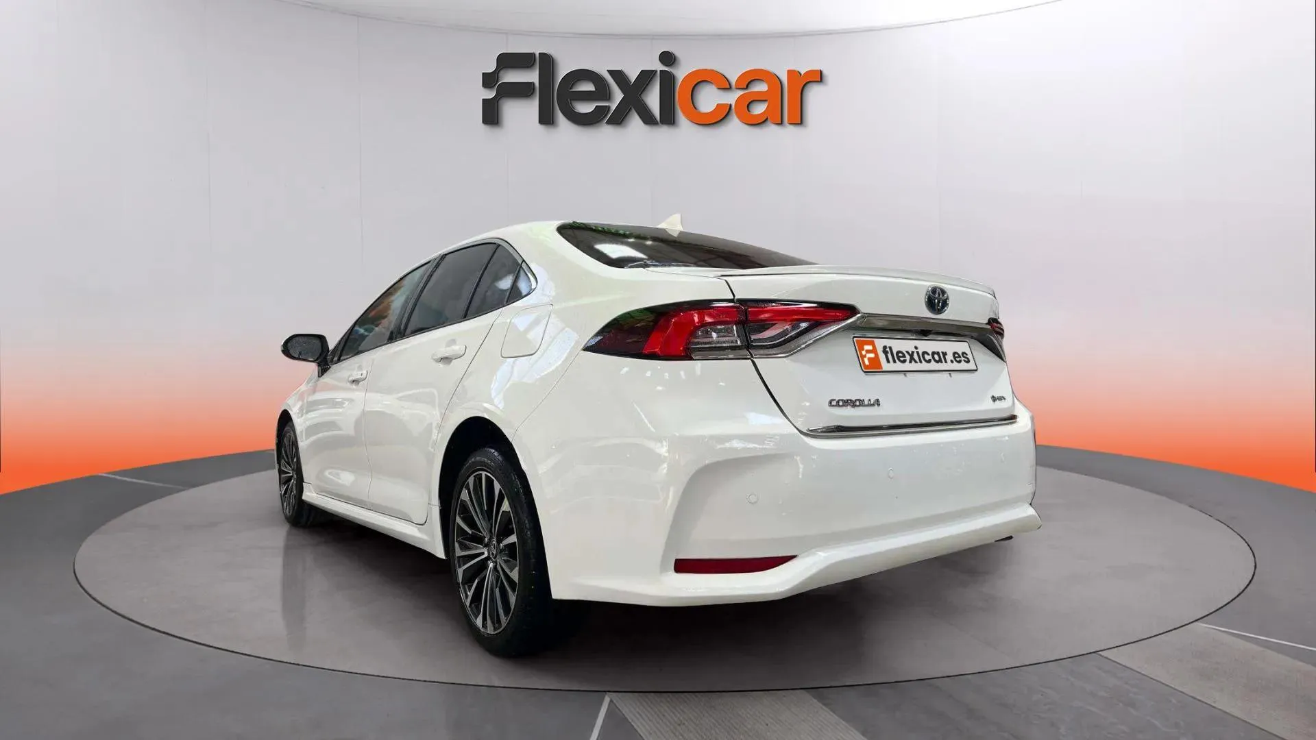 Toyota Corolla 140H Style - foto 5