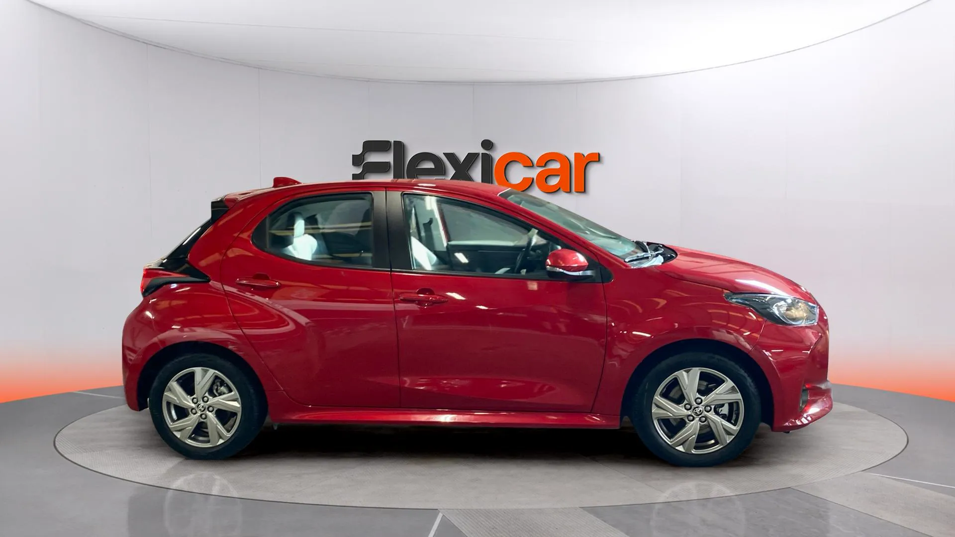 Toyota Yaris 1.5 120H Active Plus - foto 3