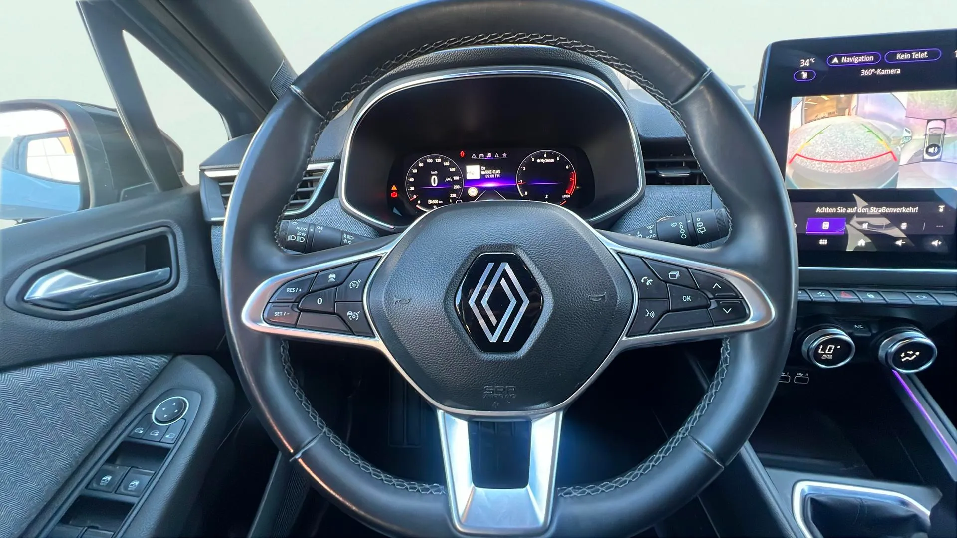 Renault Clio Techno TCe - foto 12