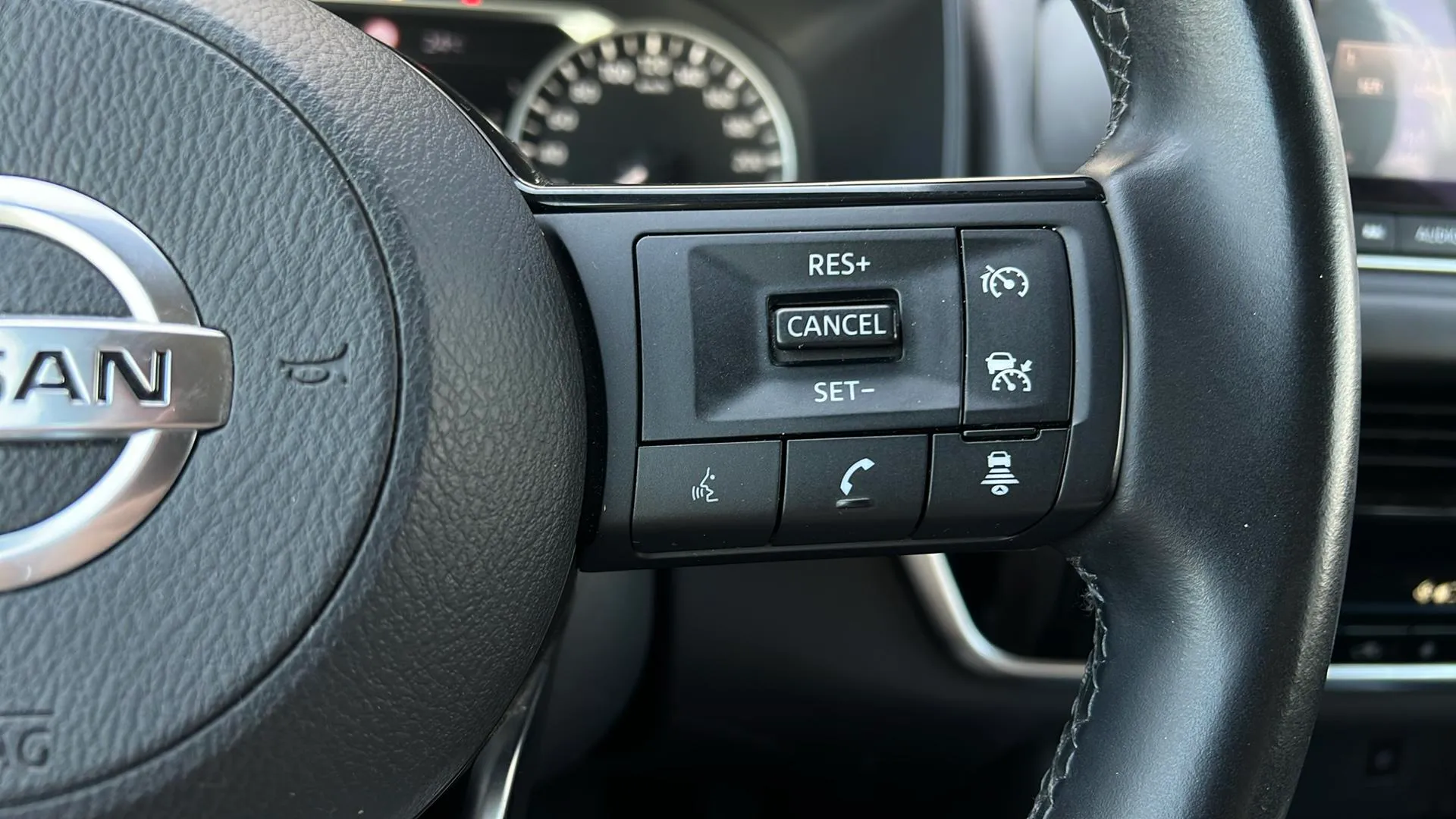 Nissan Qashqai DIG-T mHEV Xtronic 4x4 N-Connecta - foto 14