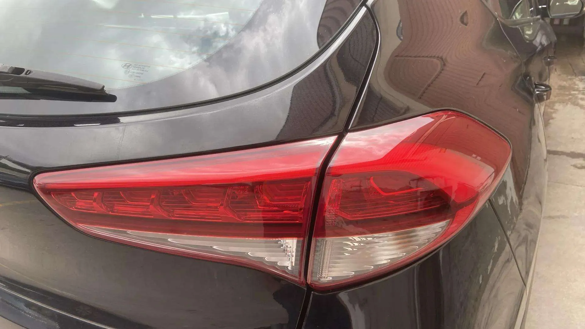 Hyundai Tucson 1.6 GDi BlueDrive 25 Aniversario 4x2 - foto 11