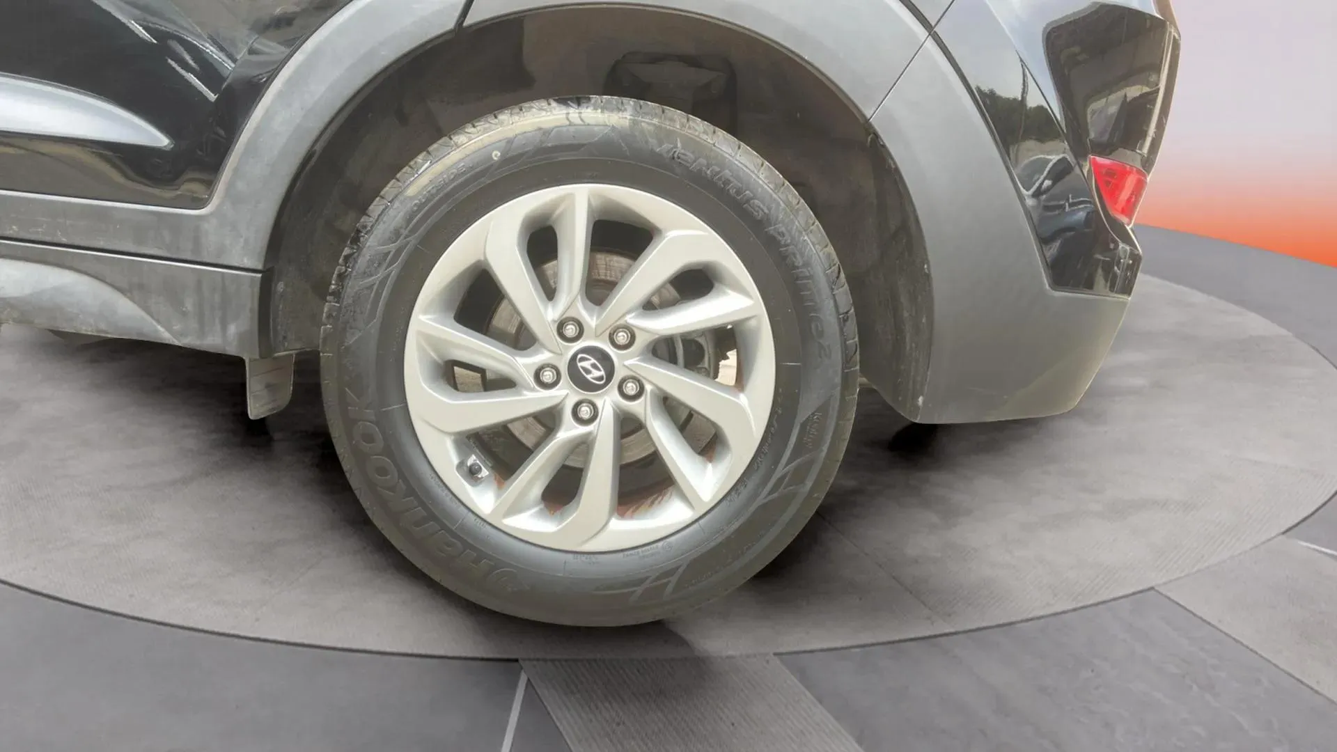 Hyundai Tucson 1.6 GDi BlueDrive 25 Aniversario 4x2 - foto 7
