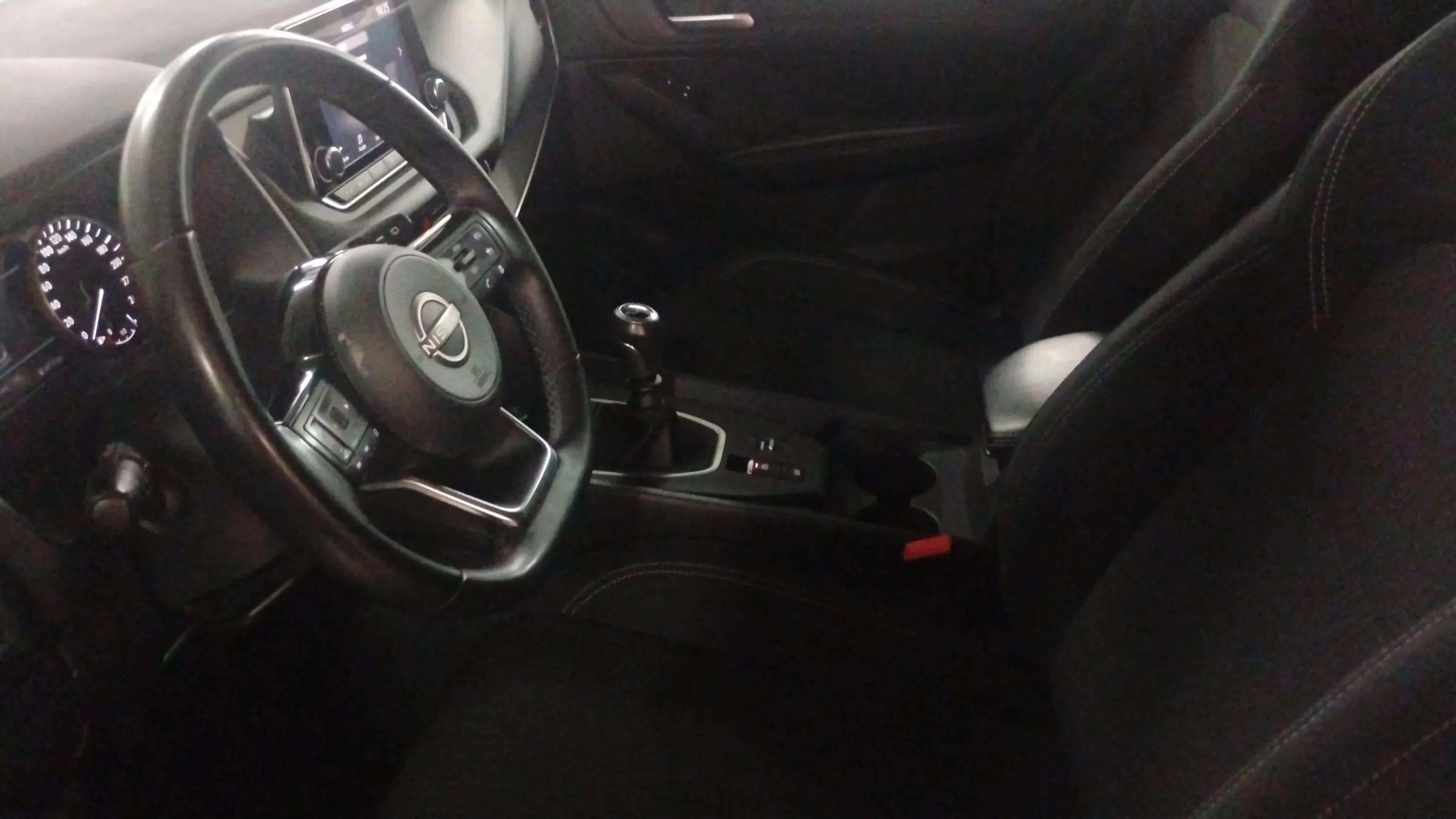 Nissan Qashqai DIG-T mHEV 4x2 Acenta - foto 6