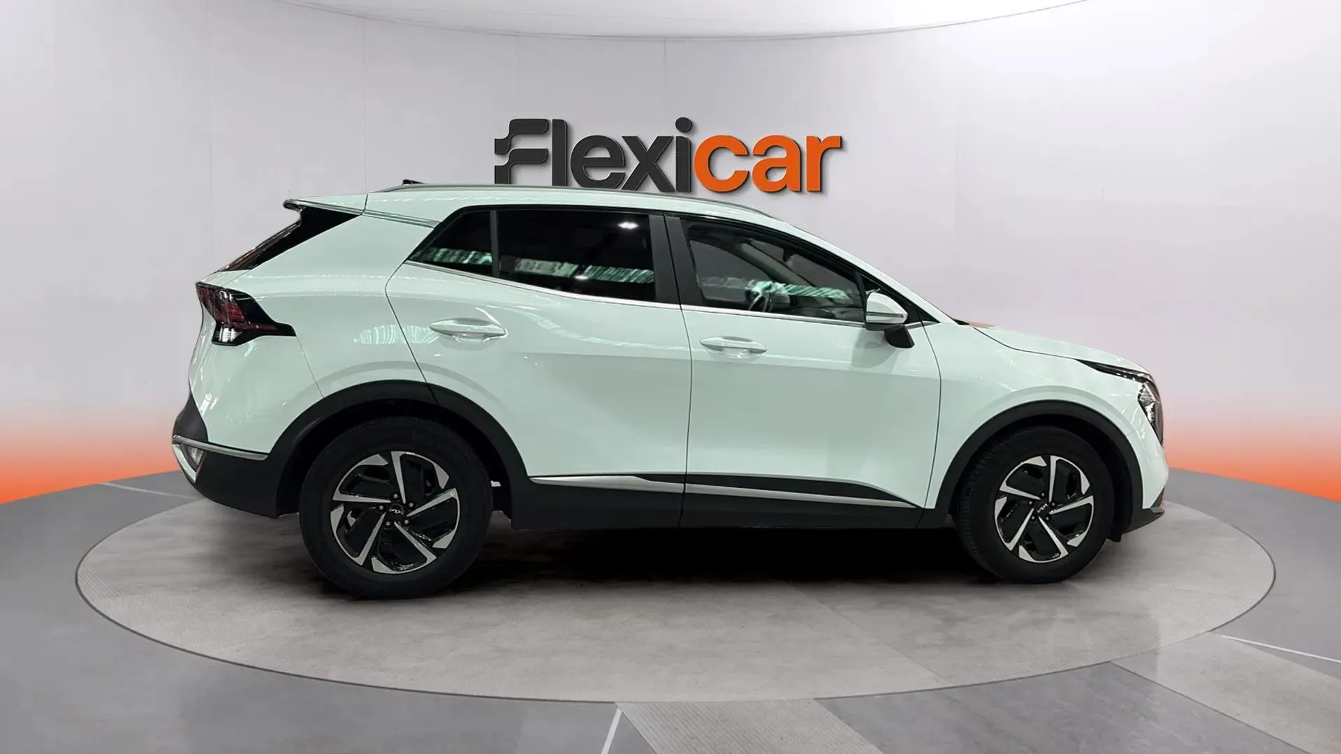 Kia Sportage 1.6 T-GDi Drive 4x2 - foto 8