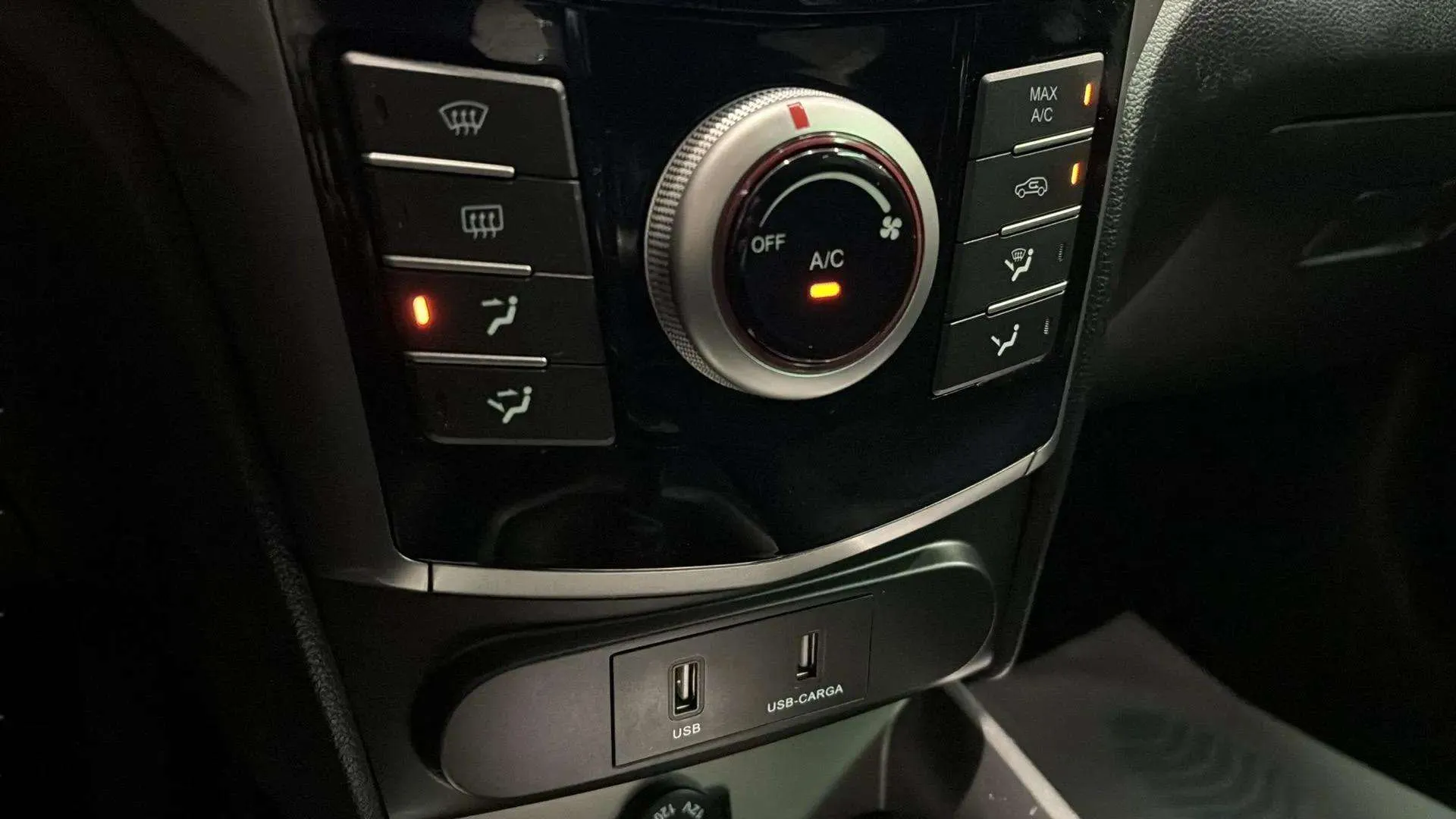 SsangYong Tivoli G16 Limited 4x2 - foto 13