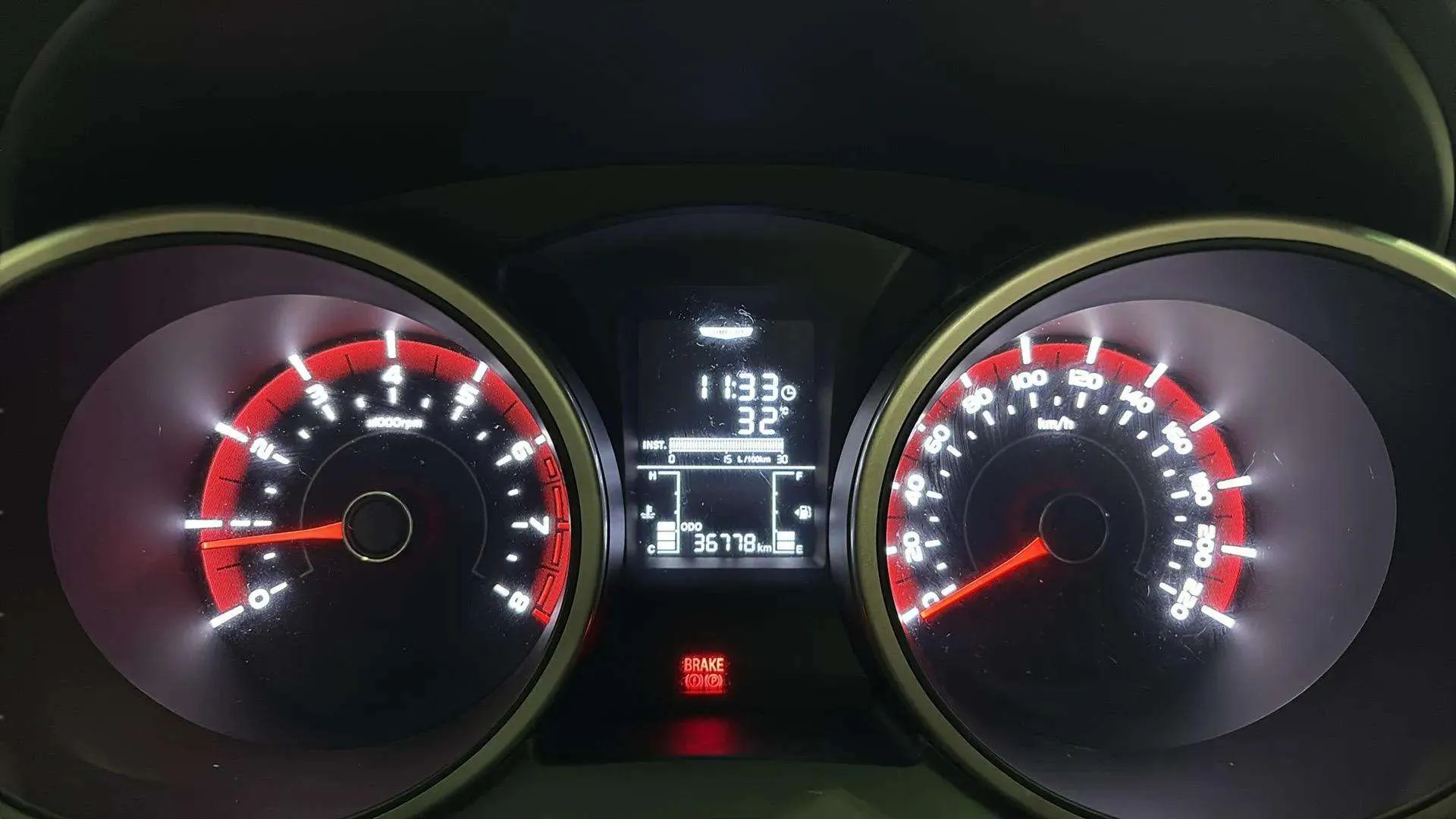 SsangYong Tivoli G16 Limited 4x2 - foto 16