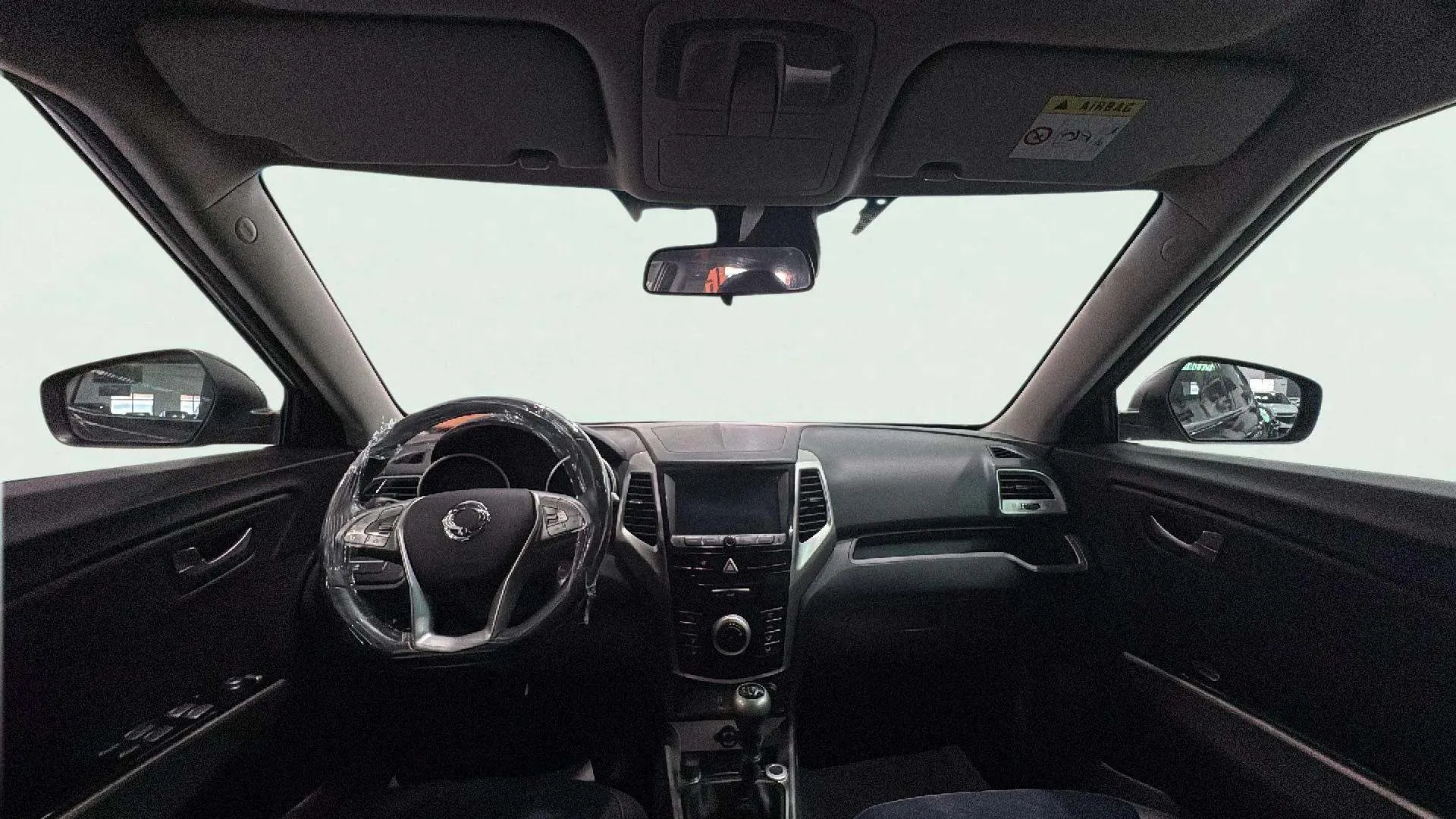 SsangYong Tivoli G16 Limited 4x2 - foto 10