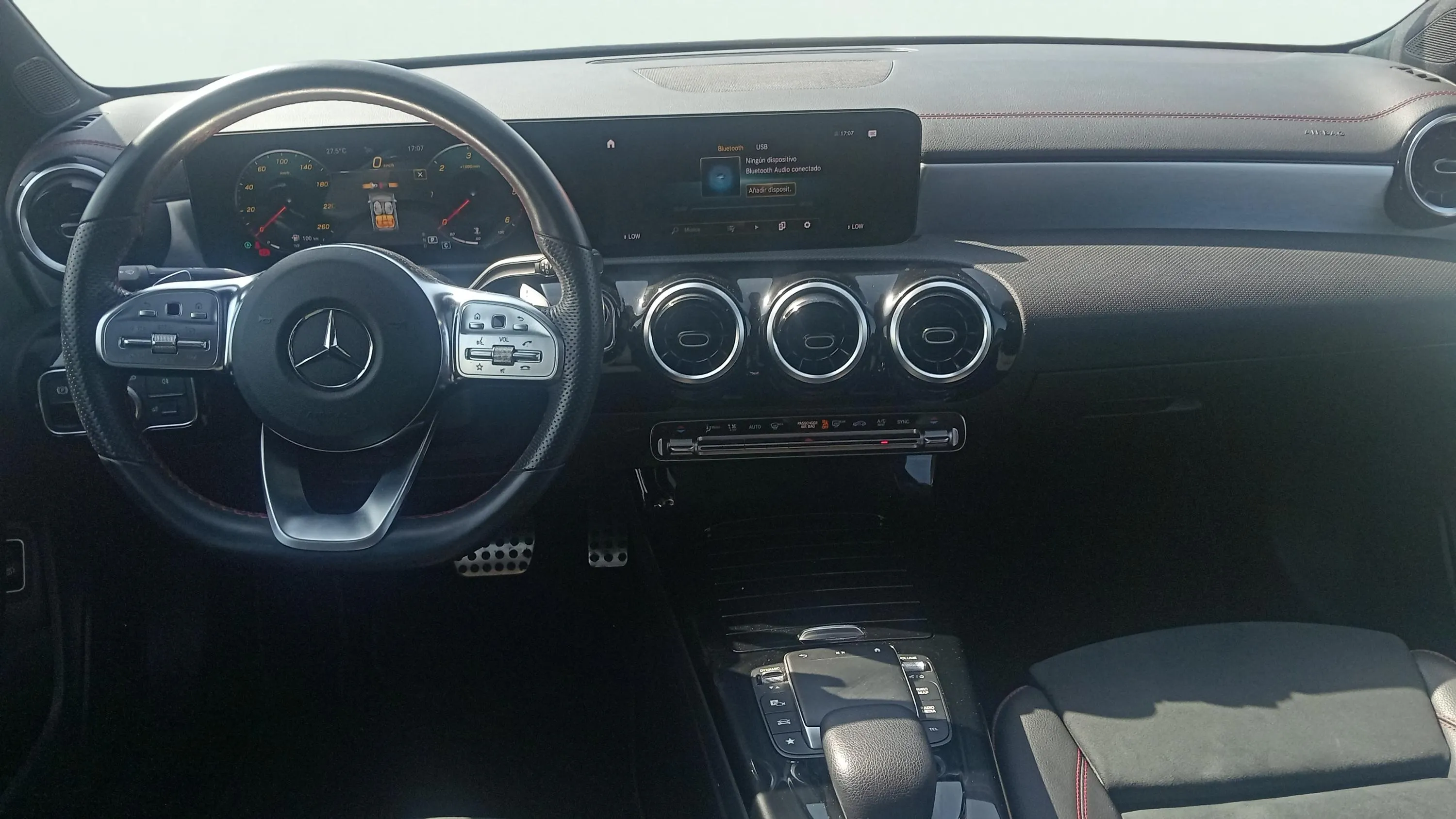 Mercedes-Benz CLA 200 D DCT Shooting Brake - foto 16
