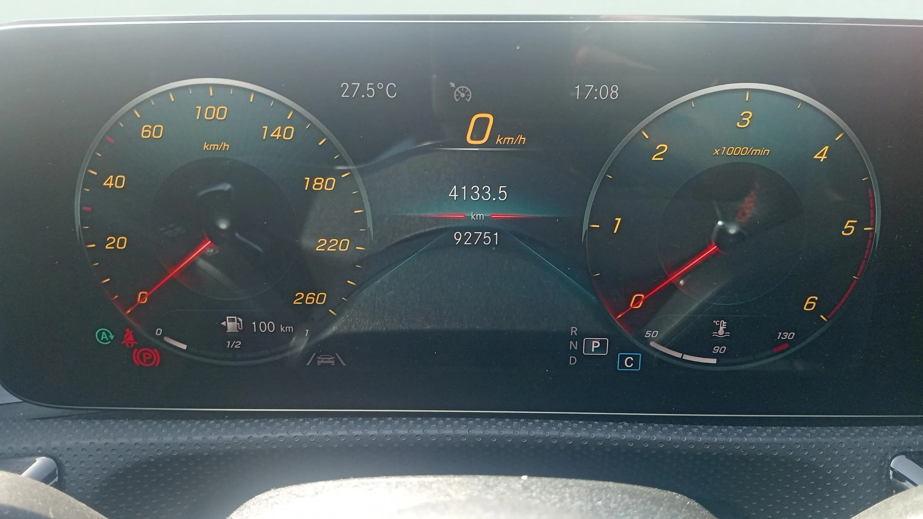 Mercedes-Benz CLA 200 D DCT Shooting Brake - foto 18
