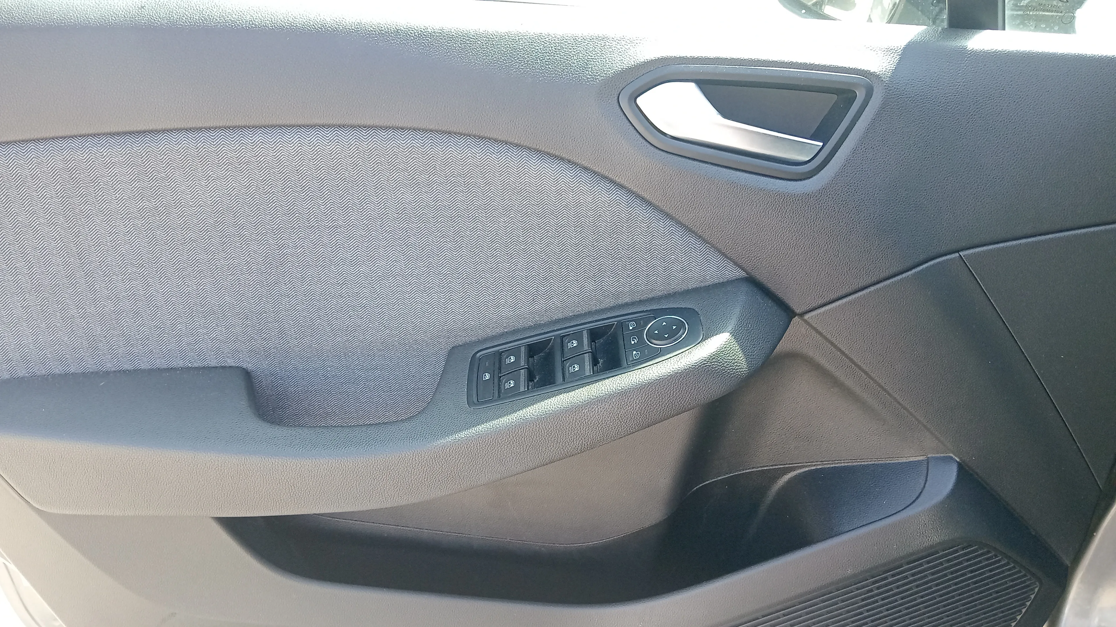 Renault Clio Techno TCe 90 - foto 21