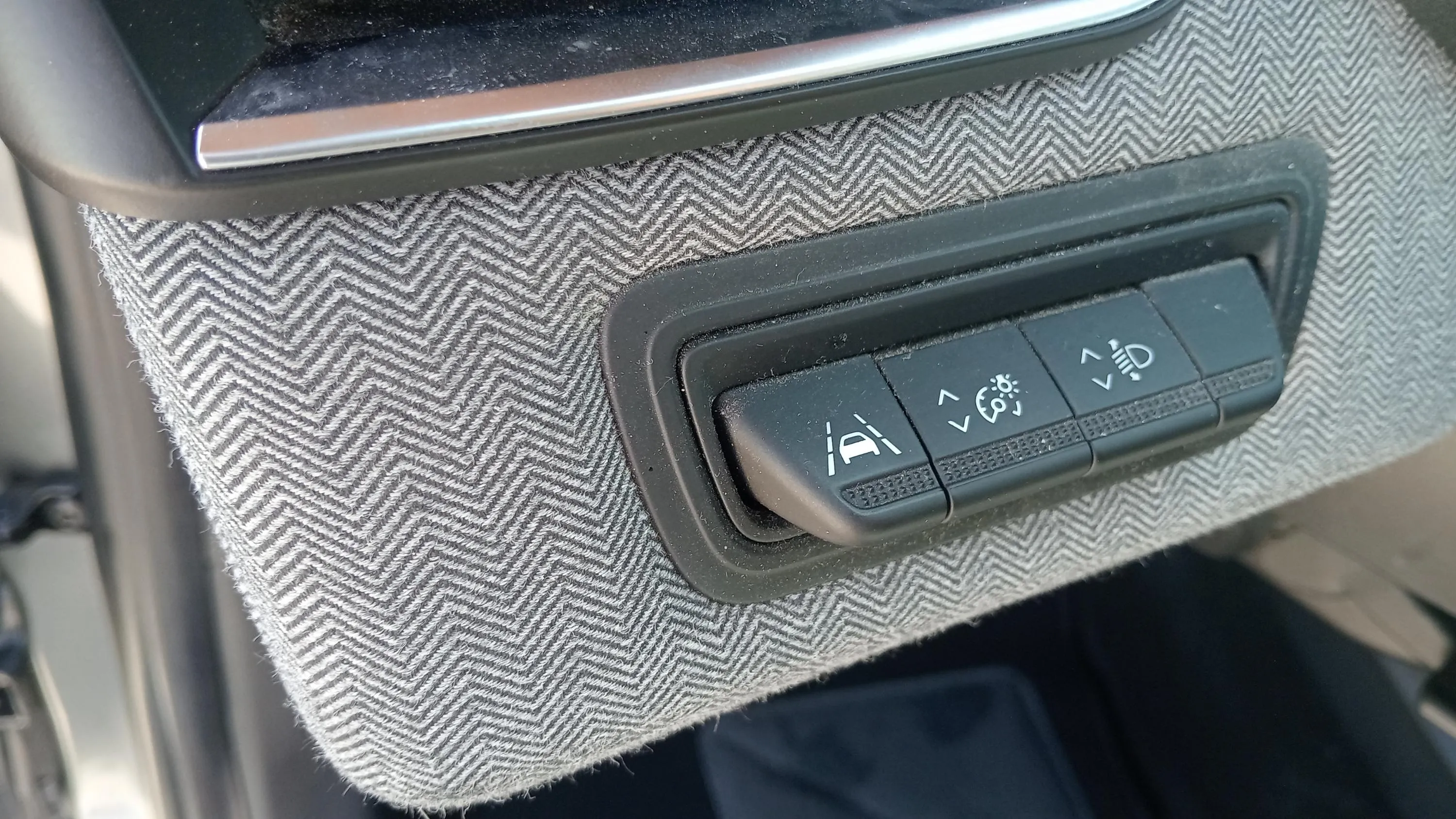 Renault Clio Techno TCe 90 - foto 20