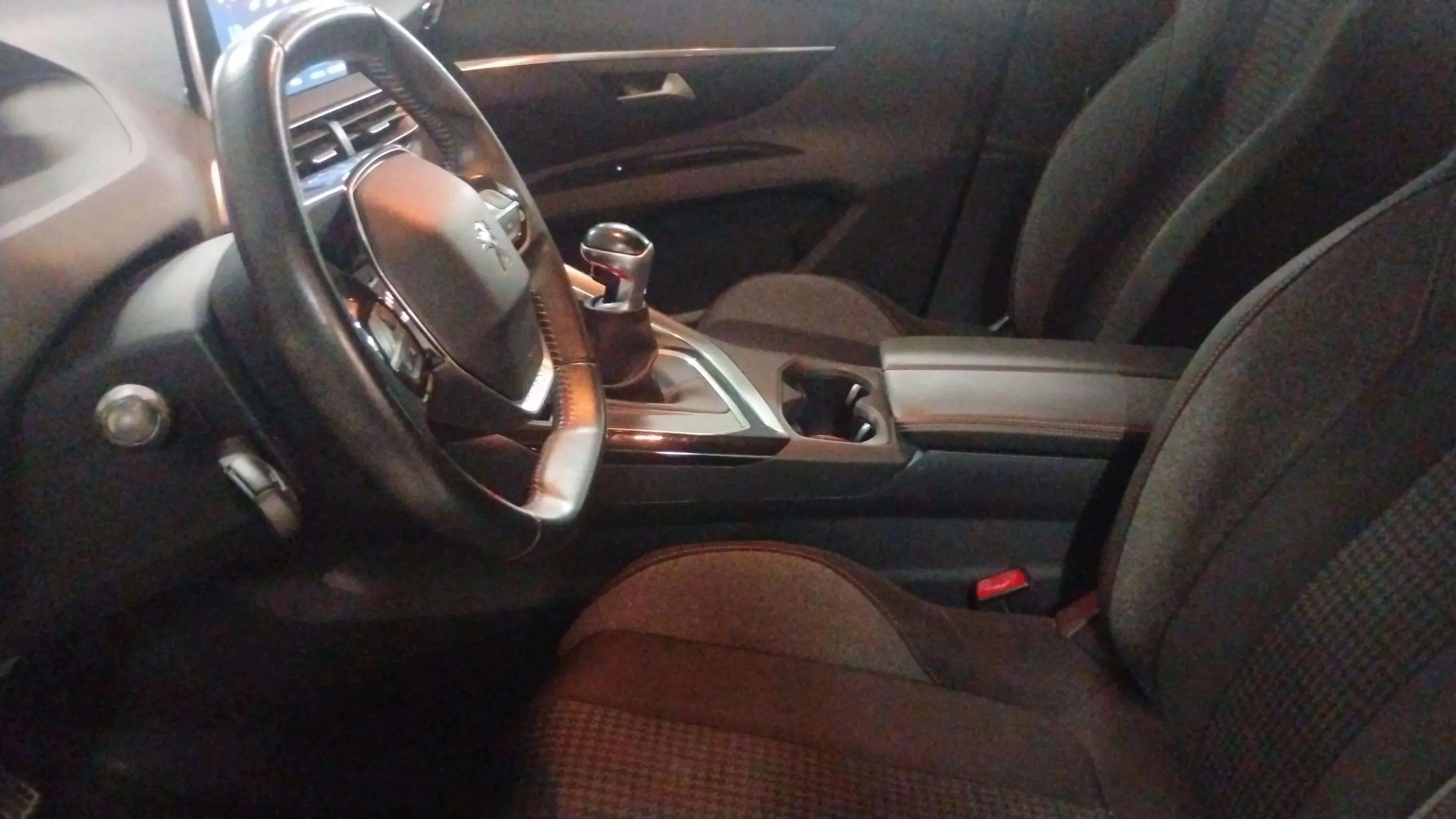 Peugeot 5008 1.5 BlueHDi Active - foto 7