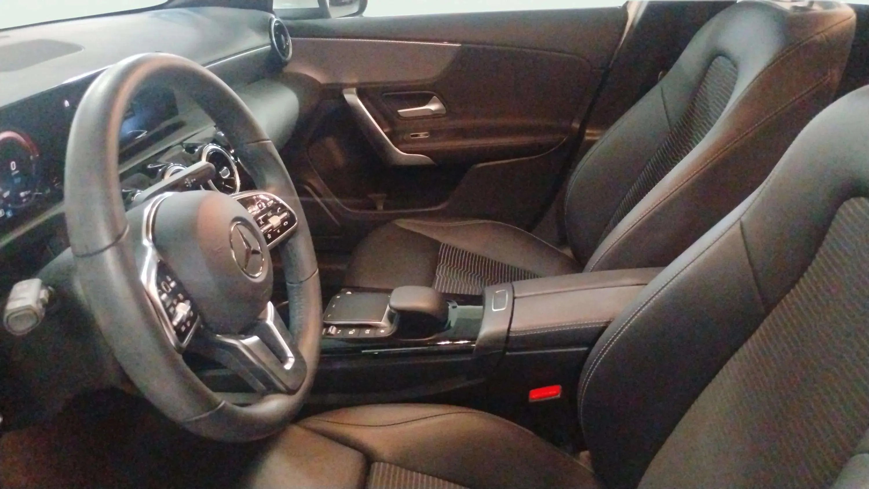 Mercedes-Benz Clase A A 250 e - foto 7