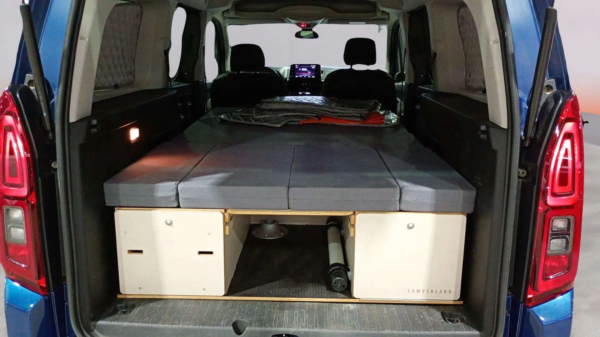 Opel Combo 1.5 TD Eleg. Plus XL - foto 28
