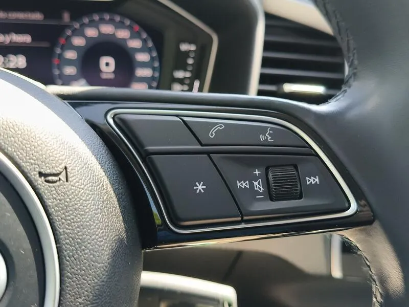 Audi A1 30 TFSI Sportback Adrenalin - foto 32