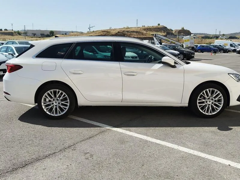 SEAT León 1.5 eTSI Xcellence - foto 7