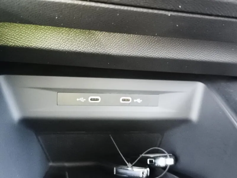 SEAT León 1.5 eTSI Xcellence - foto 41