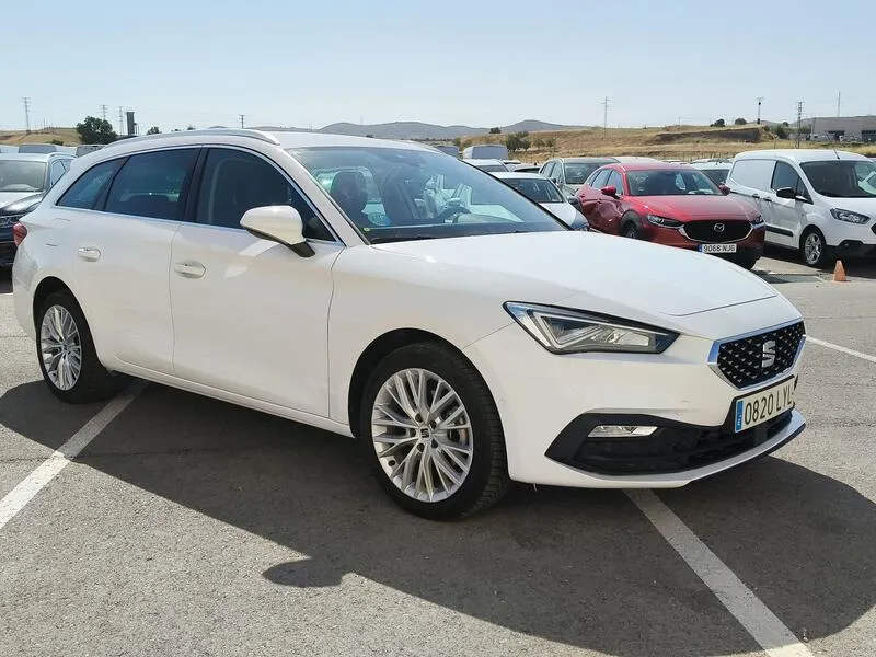 SEAT León 1.5 eTSI Xcellence - foto 8