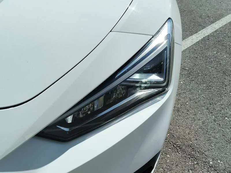 SEAT León 1.5 eTSI Xcellence - foto 10