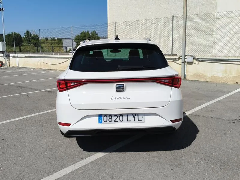 SEAT León 1.5 eTSI Xcellence - foto 5