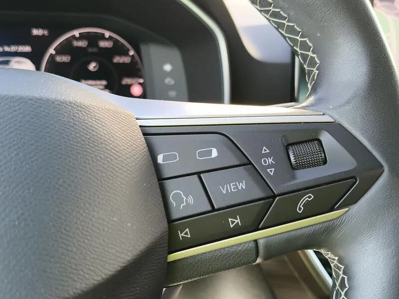 SEAT León 1.5 eTSI Xcellence - foto 35