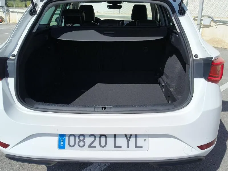 SEAT León 1.5 eTSI Xcellence - foto 19