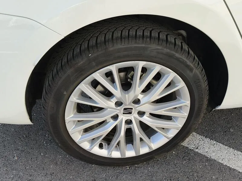 SEAT León 1.5 eTSI Xcellence - foto 14