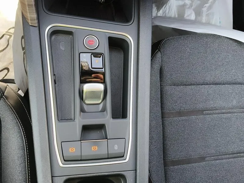 SEAT León 1.5 eTSI Xcellence - foto 42