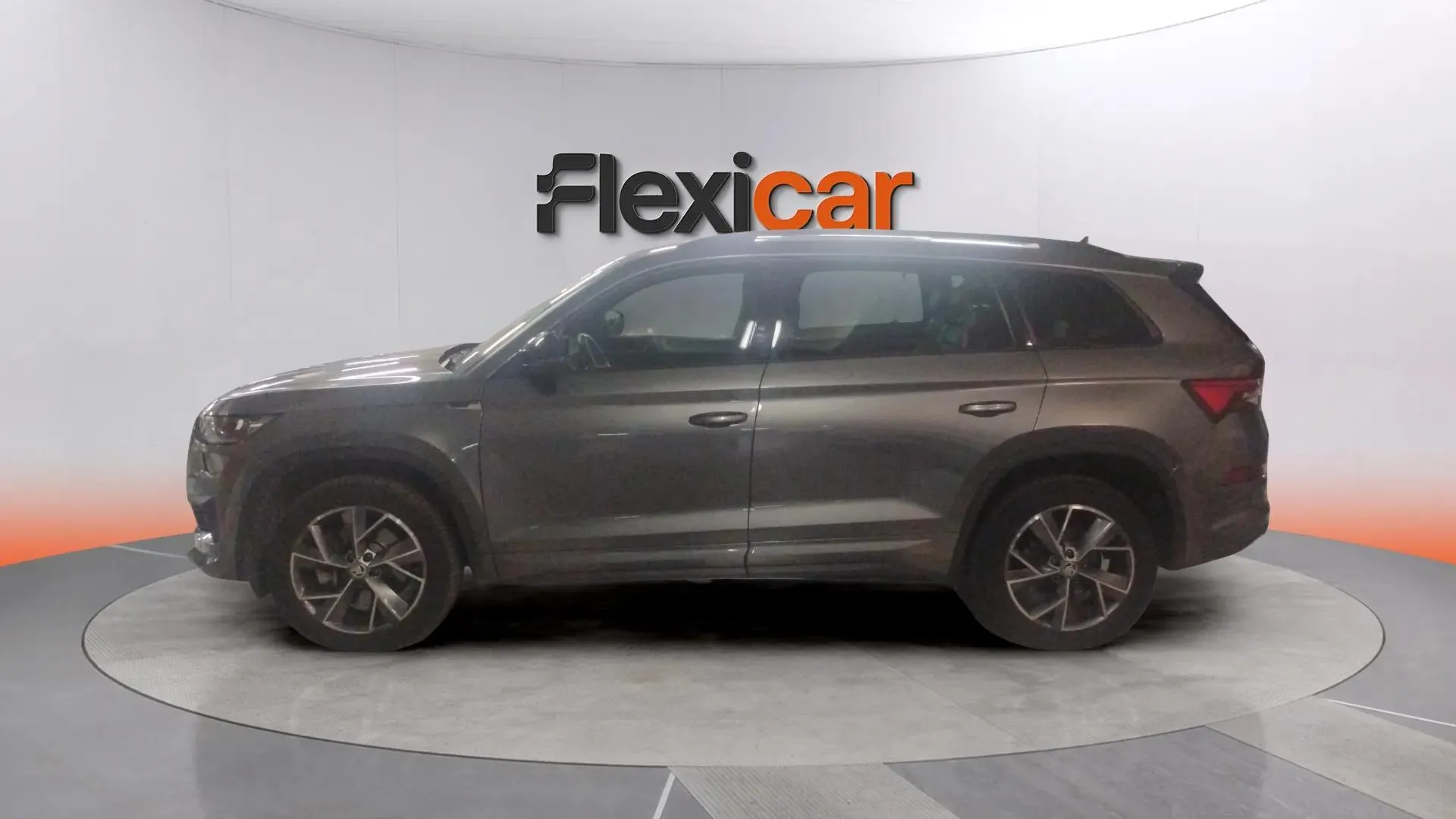 Škoda Kodiaq 2.0 TDI DSG 4x2 Sportline - foto 2
