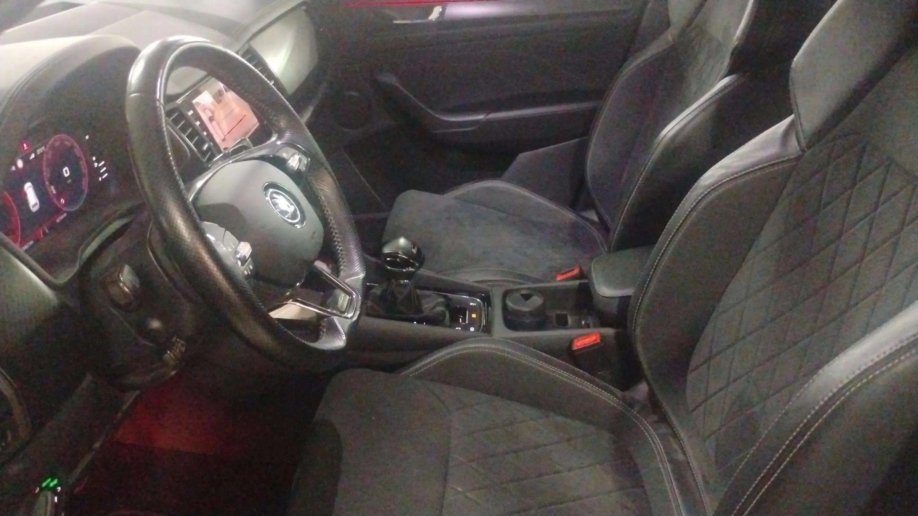 Škoda Kodiaq 2.0 TDI DSG 4x2 Sportline - foto 21