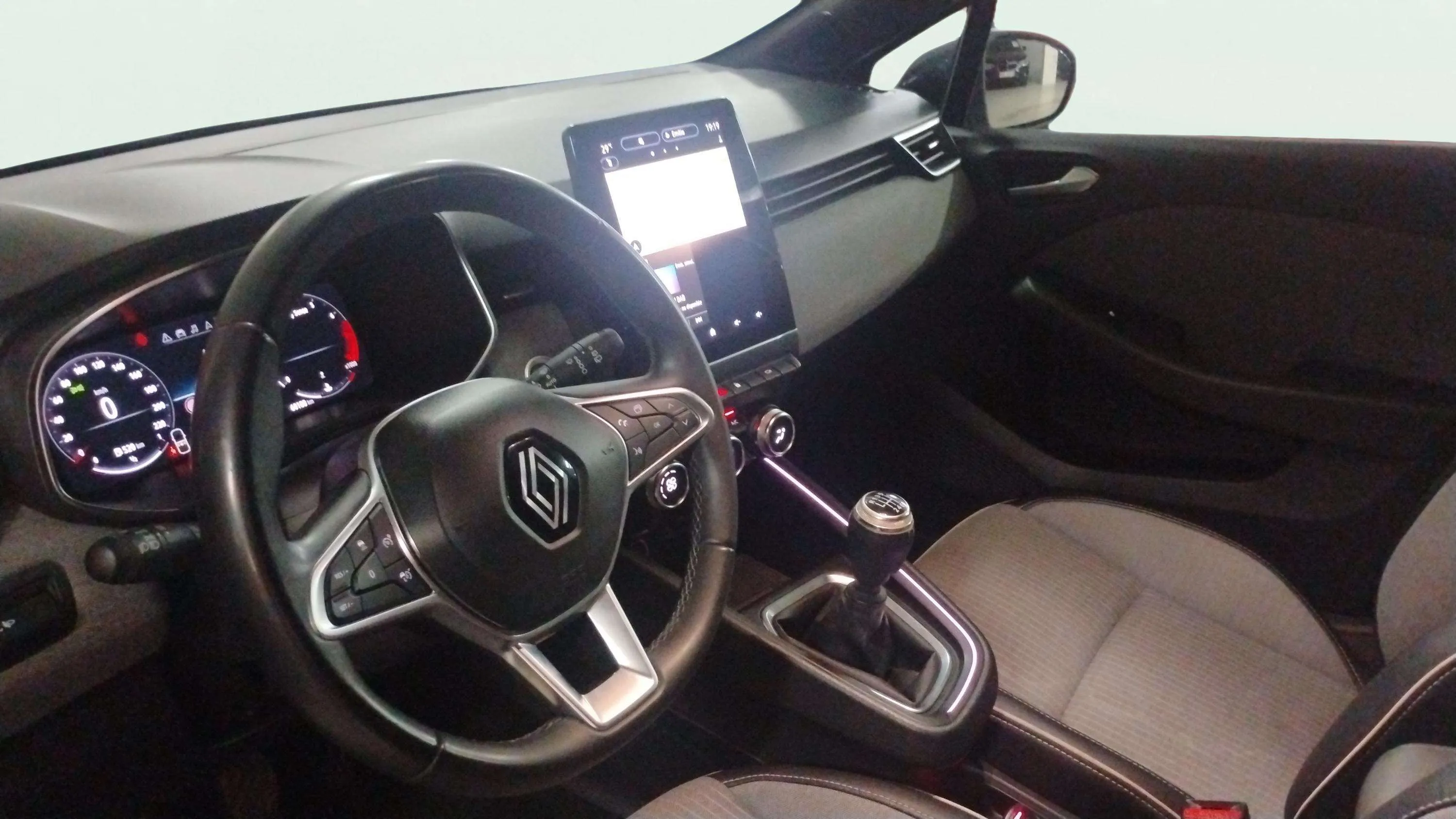 Renault Clio Techno TCe 90 - foto 6