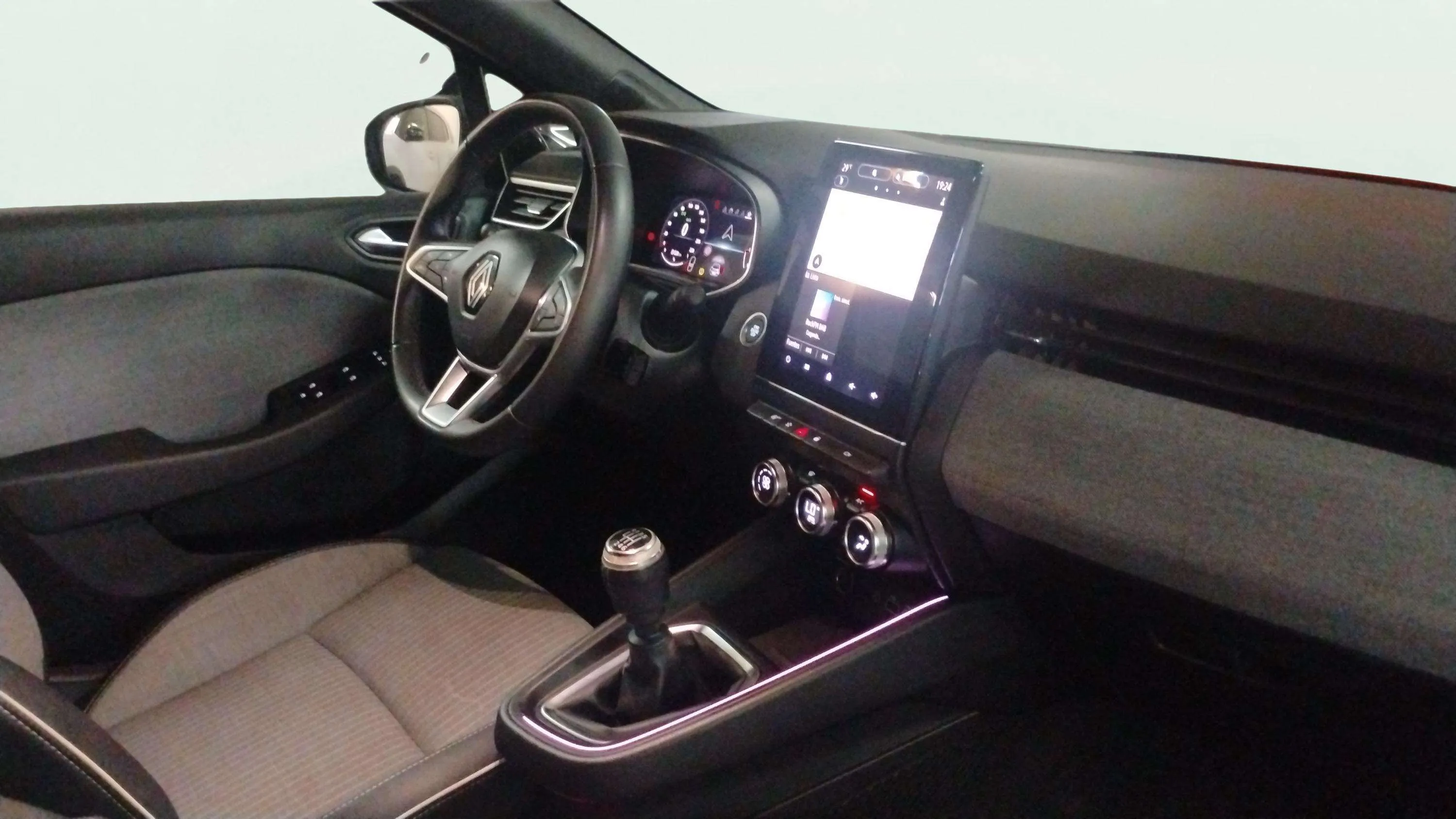 Renault Clio Techno TCe 90 - foto 14