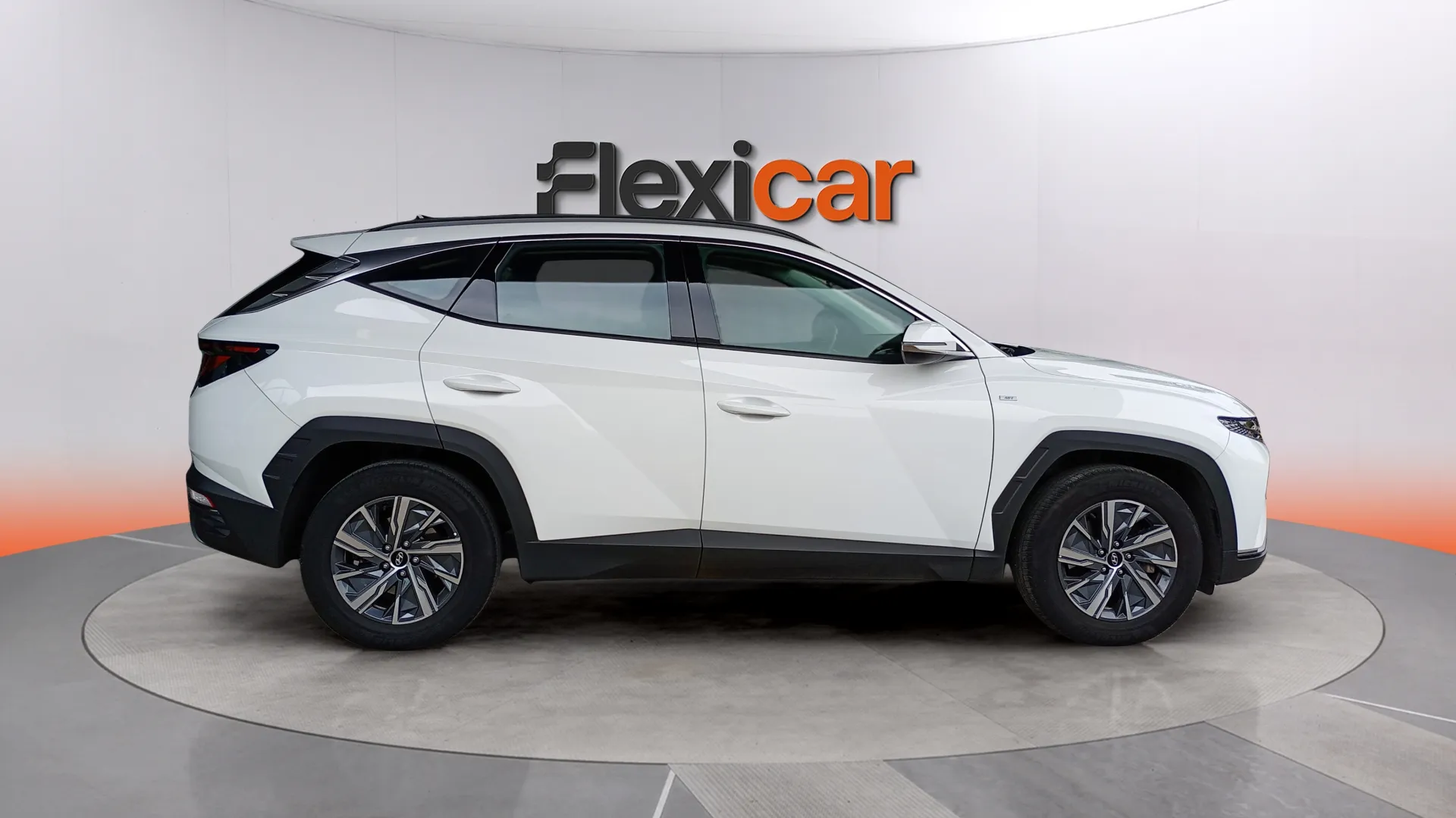 Hyundai Tucson 1.6 CRDi 48V Maxx - foto 8