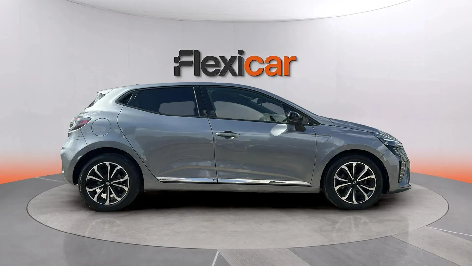 Renault Clio Techno TCe - foto 8
