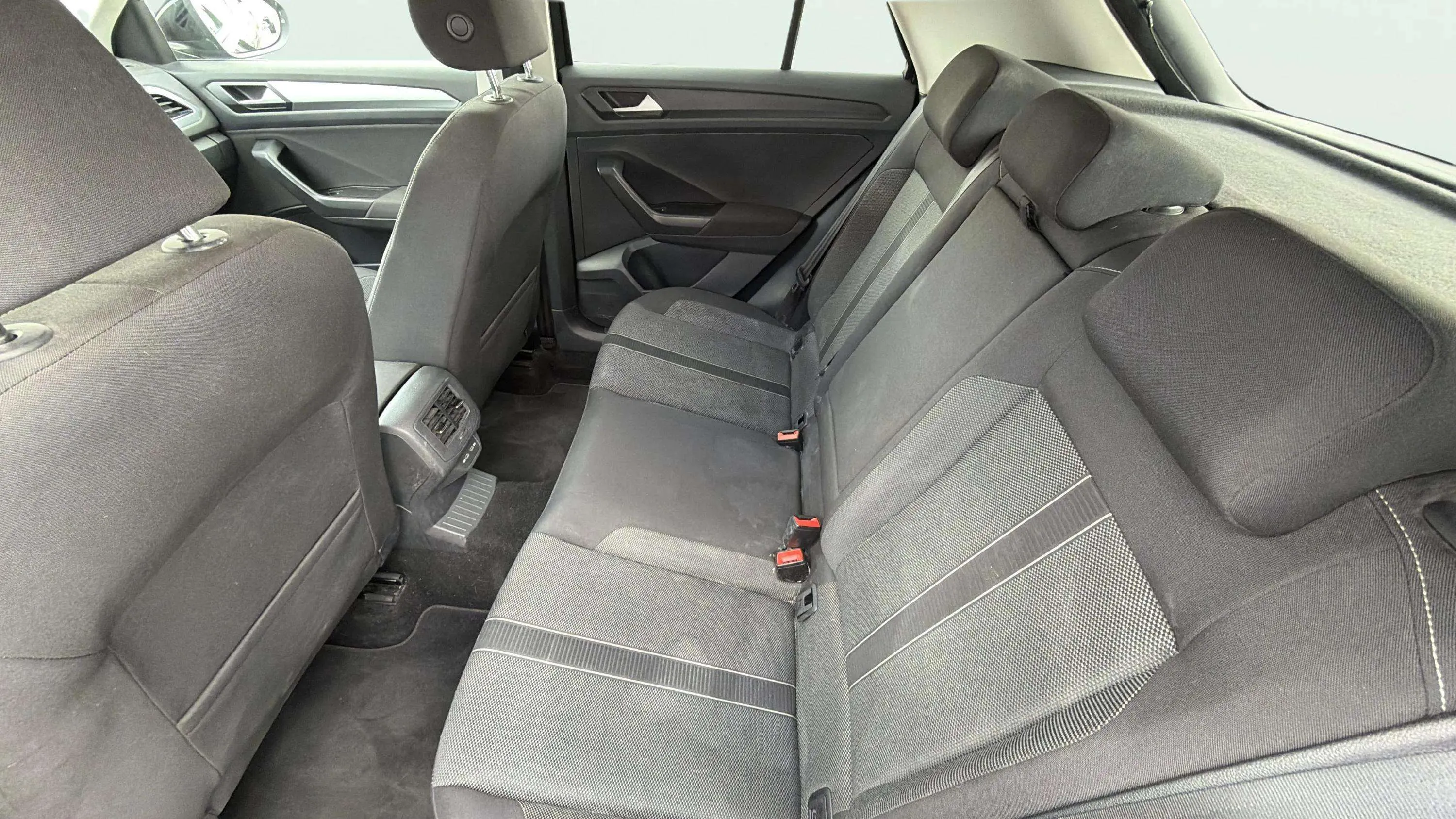Volkswagen T-Roc Life 2.0 TDI DSG - foto 17