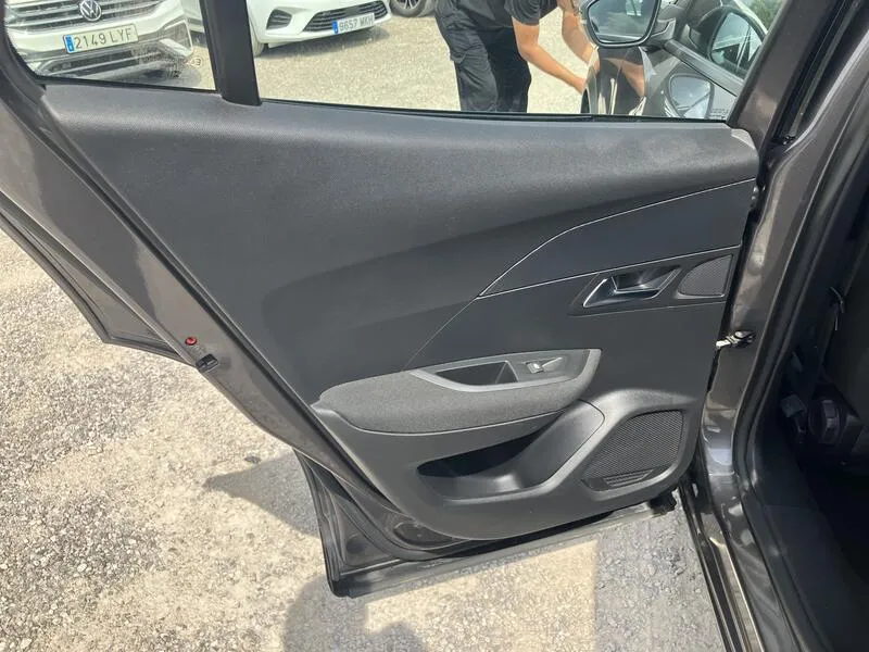 Peugeot 2008 BlueHDi Active - foto 22